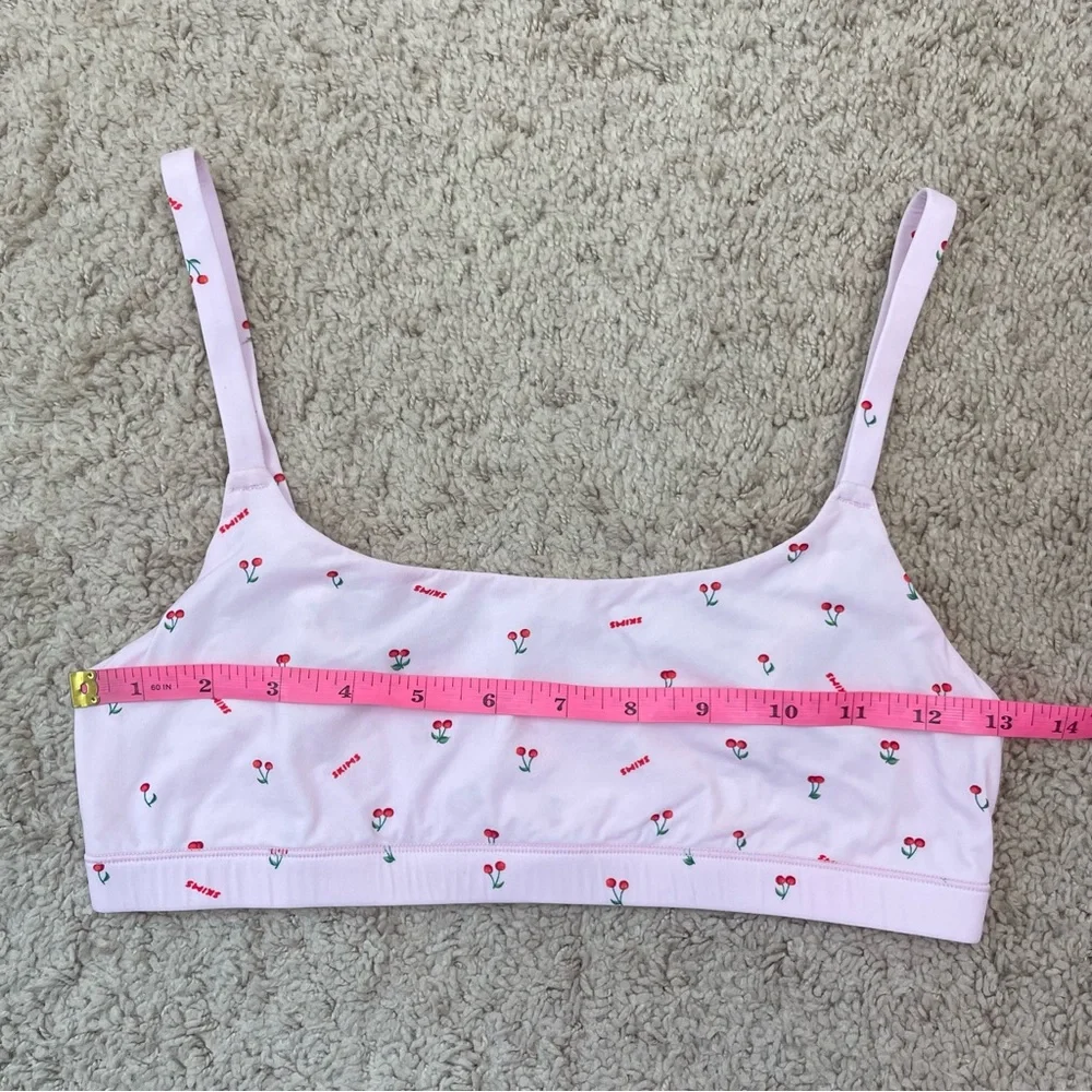 SKIMS Fits Everybody Scoop Pink Cherry Print Bralette - Picture 11 of 16